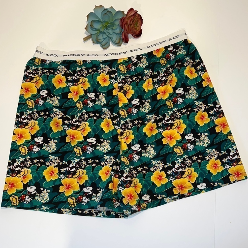 Disney Mickey Mouse Floral Sleep Shorts Size Large